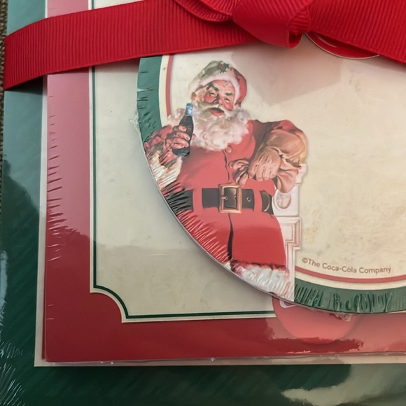 Hallmark Coca-Cola memo pad set with pen perfect exchange gift - Picture 3 of 3